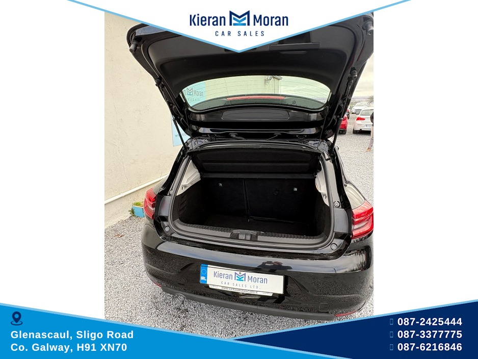 2022 Renault Clio - image 9