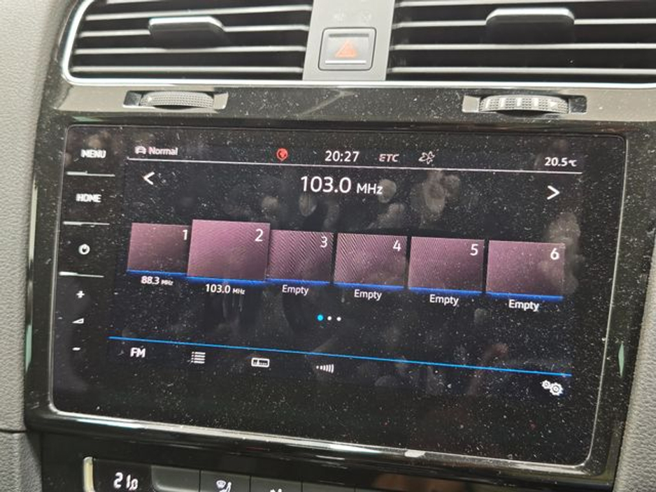 2018 Volkswagen Golf - image 8