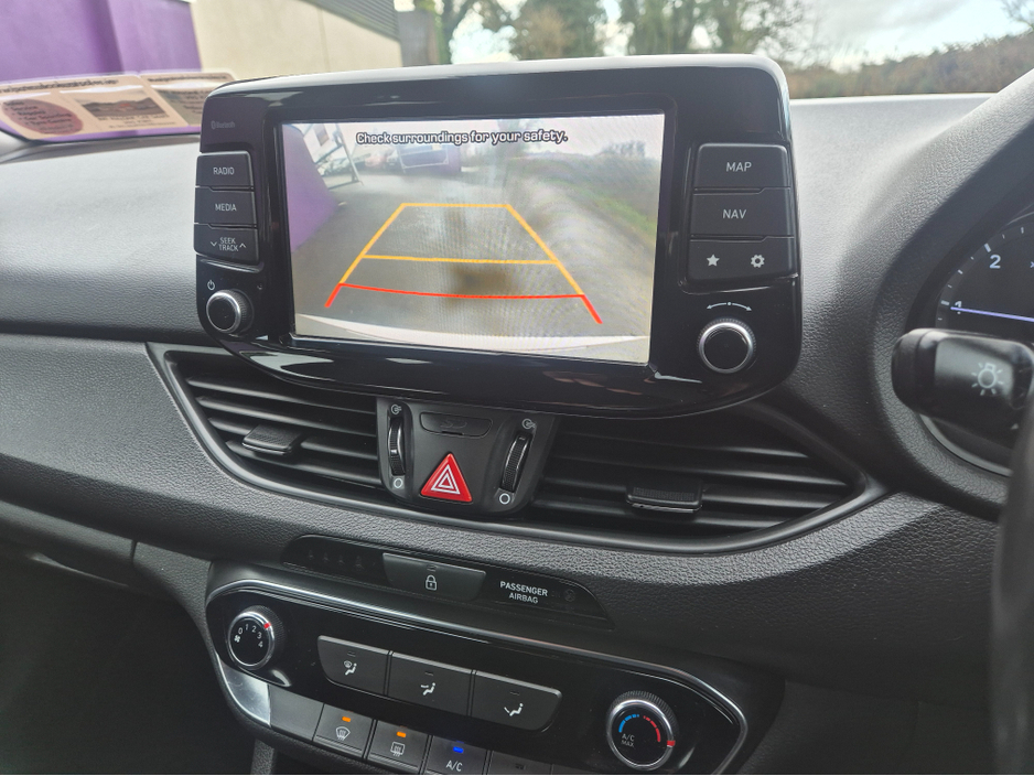 2017 Hyundai i30 SE NAV BLUE DRIVE 110 5DR 110PS €11,750