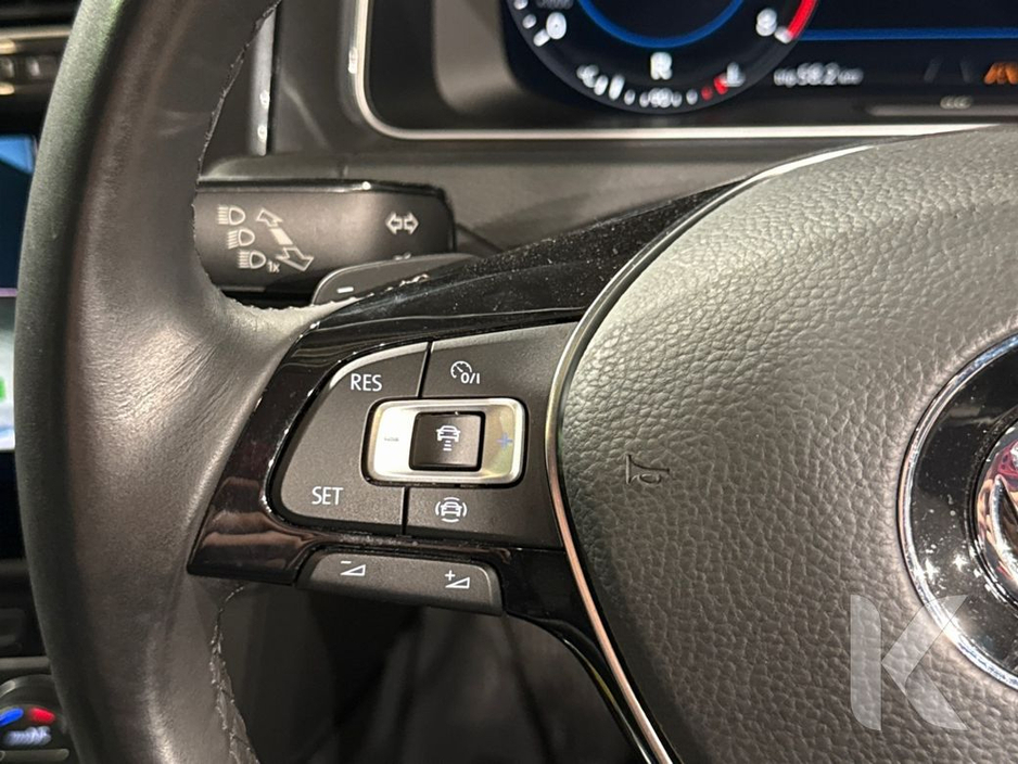 2019 Volkswagen Golf TSI COMFORT LINE - FACTORY ALLOYS - REVERSE CAMERA - DIGITAL DASH - CRUISE CONTROL - MULTI FUNCTION STEERING WHEEL €18,950