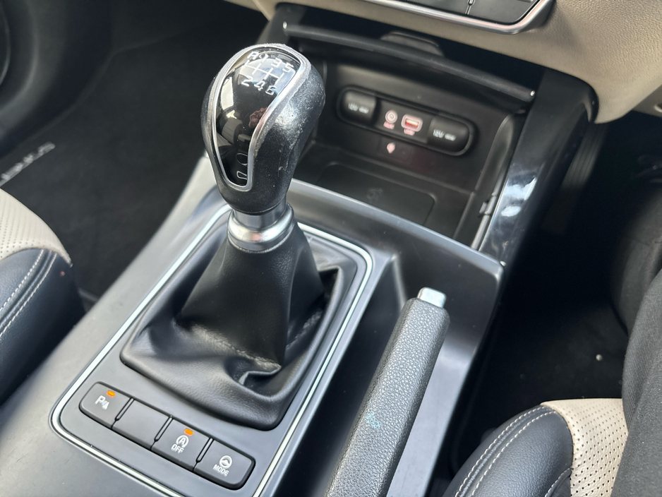 2019 Kia Sorento - image 12