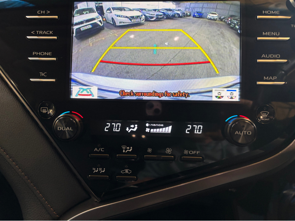 2020 Toyota Camry - image 16