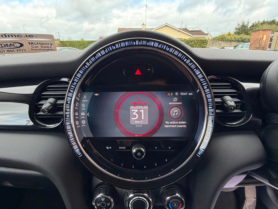 2022 MINI Hatch - image 22