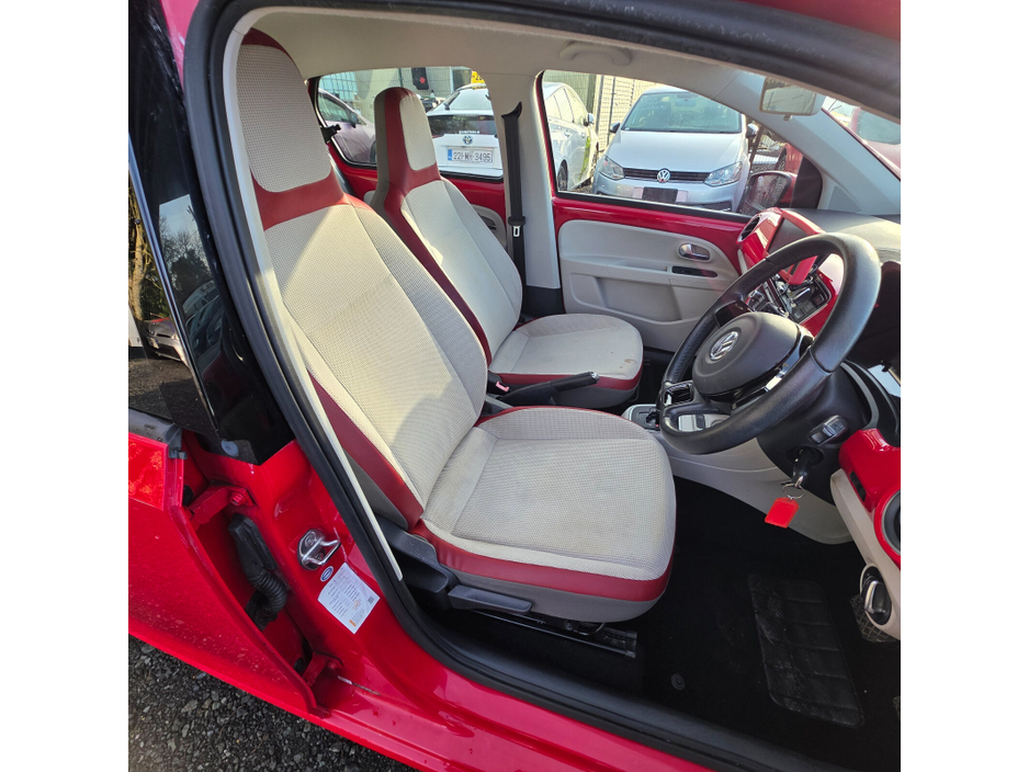 2014 Volkswagen up! 1.0 75BHP TAKE UP €6,950