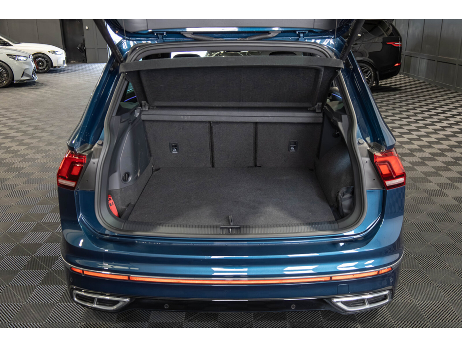 2023 Volkswagen Tiguan 1.4 TSI PHEV 245HP R-Line DSG €37,950