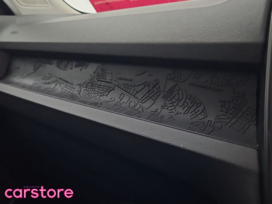 2019 Volvo XC40 - image 19