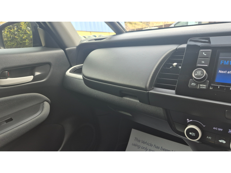 2021 Honda Jazz - image 34