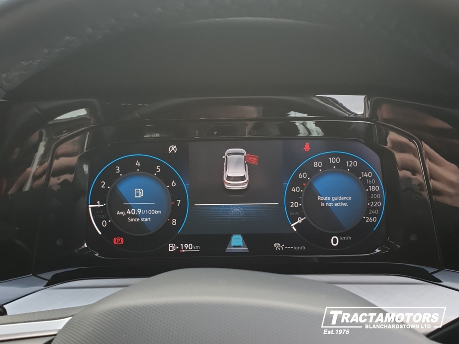 2024 Volkswagen Golf - image 20