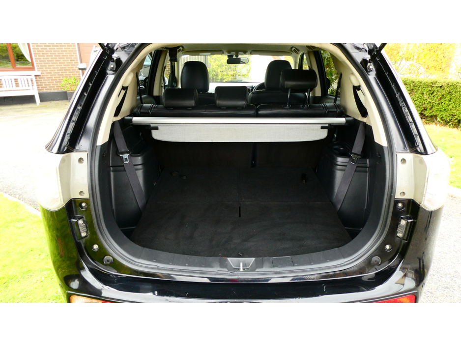 2015 Mitsubishi Outlander - image 7