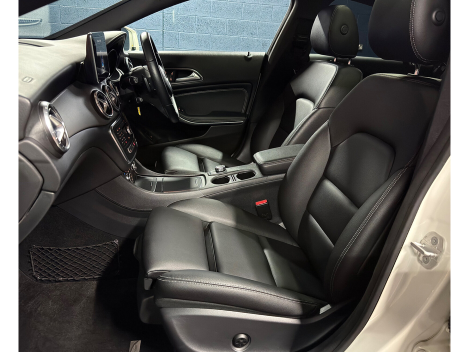 2017 Mercedes-Benz CLA Class - image 32