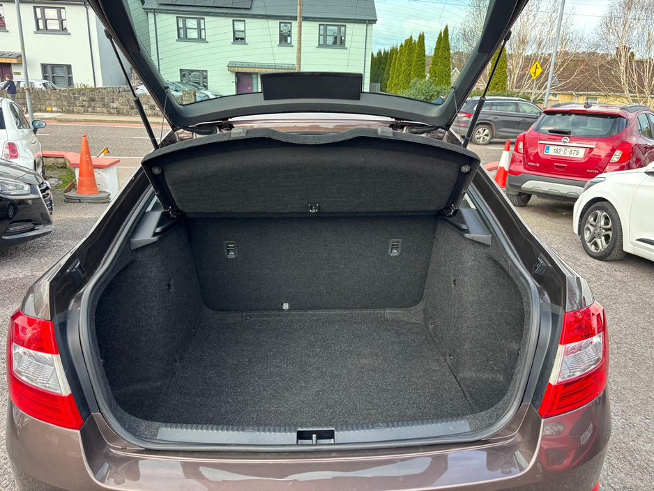 2017 Skoda Octavia - image 12