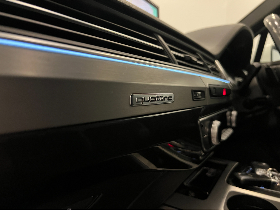 2016 Audi Q7 - image 24