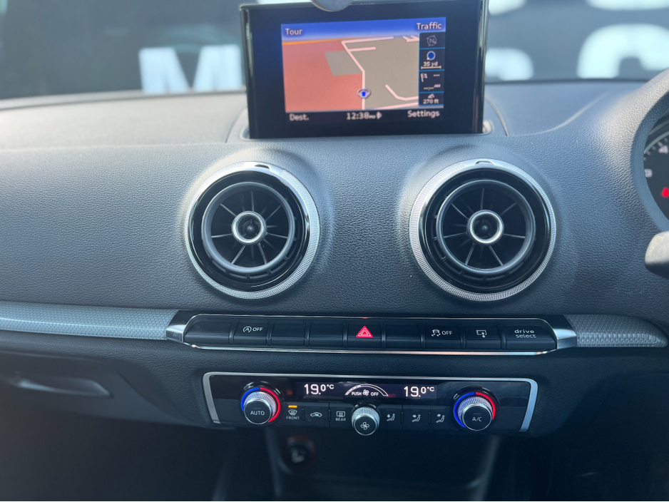 2013 Audi A3 - image 10