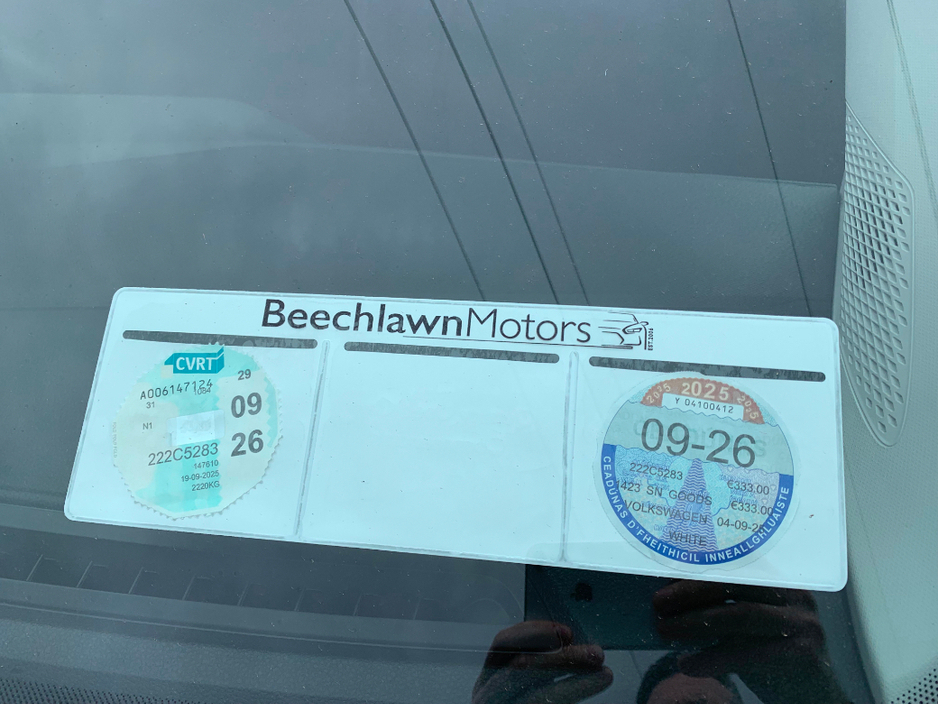 2022 Volkswagen Caddy - image 9