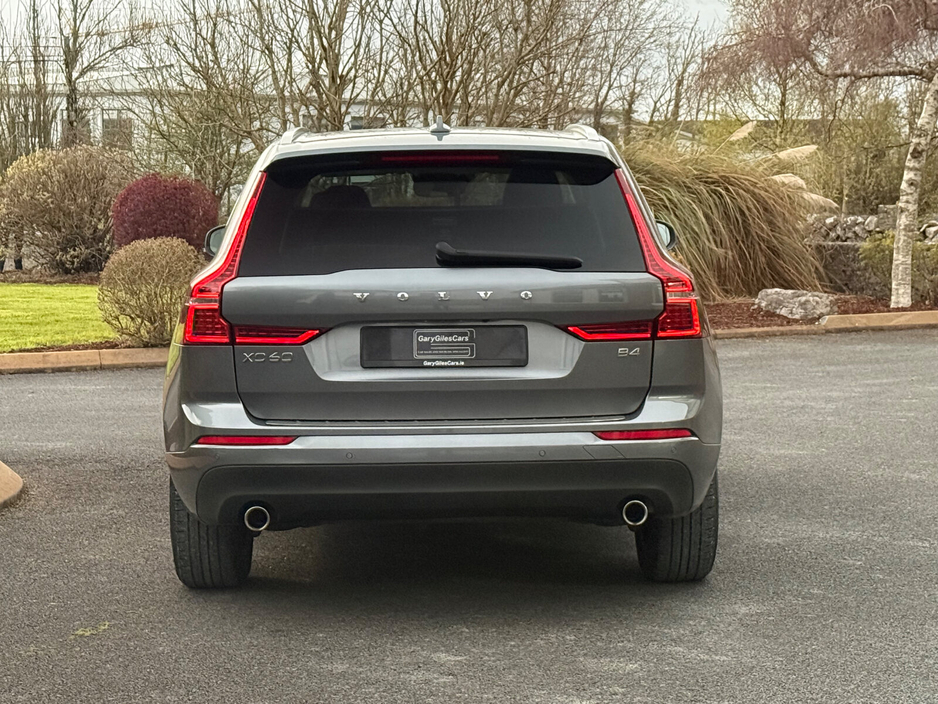 2021 Volvo XC60 - image 7