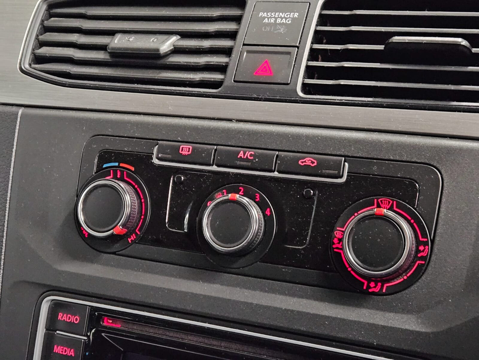 2017 Volkswagen Caddy  €16,950