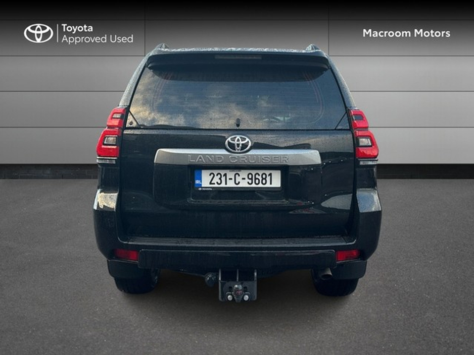 2023 Toyota Landcruiser - image 4