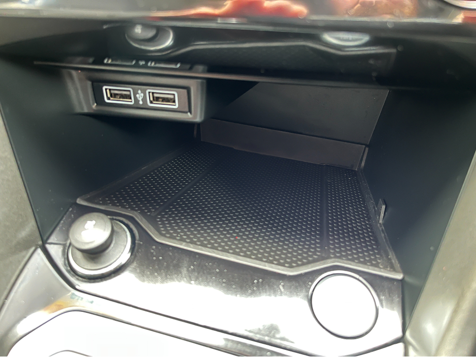 2020 Volkswagen T-Roc STYLE DESIGN AUTOMATIC 2.0 DIESEL //KEYLESS ENTRY//2 TONE PAINT//ADAPTIVE CRUISE CONTROL//REVERSE CAMERA// €23,950