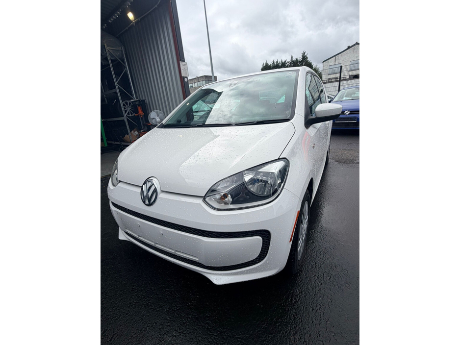2014 Volkswagen up! - image 12
