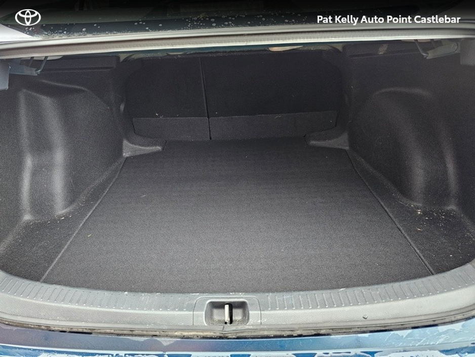 2024 Toyota Corolla - image 10