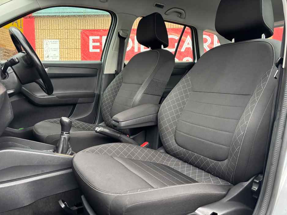 2015 Skoda Fabia - image 10