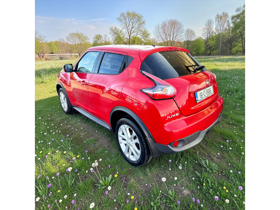2016 Nissan Juke - image 2