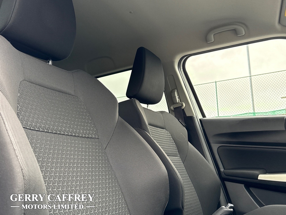 2023 Suzuki Swift - image 21