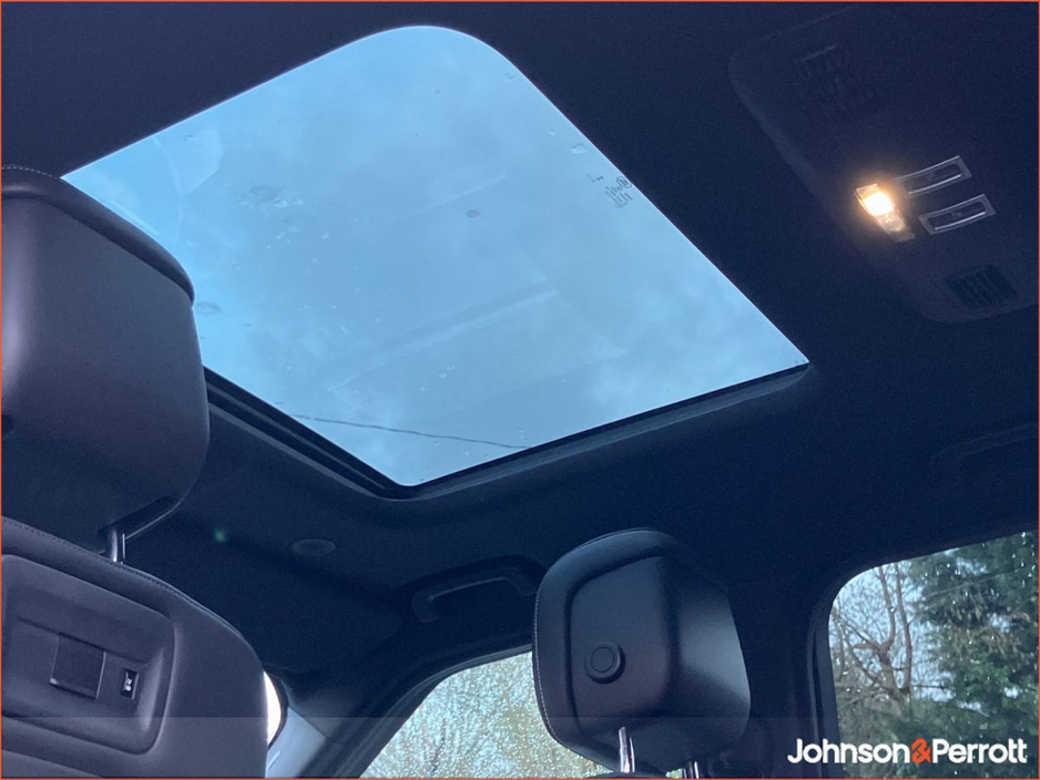 2023 Land Rover Discovery 3.0D I6 249 PS AWD Auto R-Dynamic HSE 7 Seater €89,900