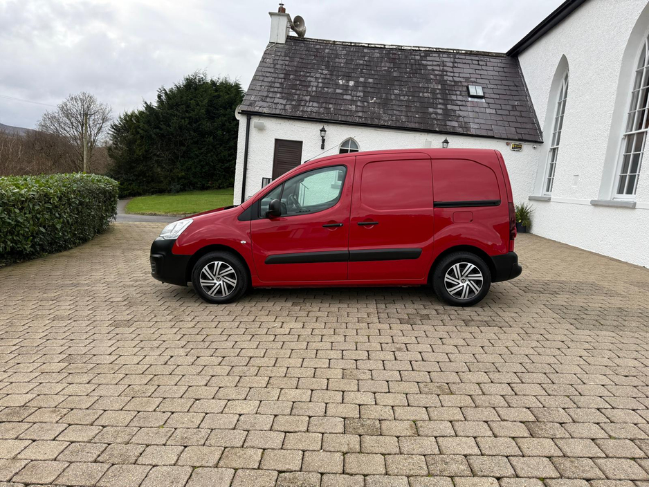 2017 Citroen Berlingo LX BLUEHDI 100 625KG SWB MY40 €8,350