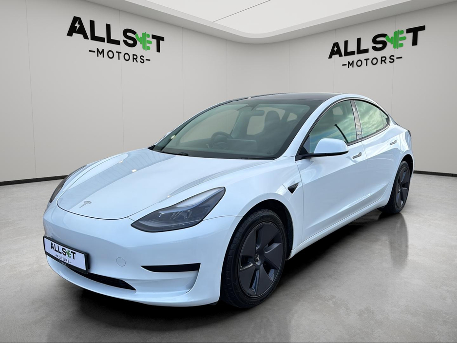 2022 Tesla Model 3 - image 12