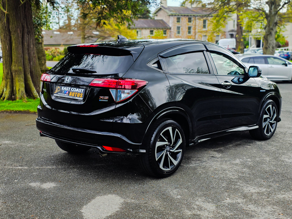 2017 Honda Vezel - image 2