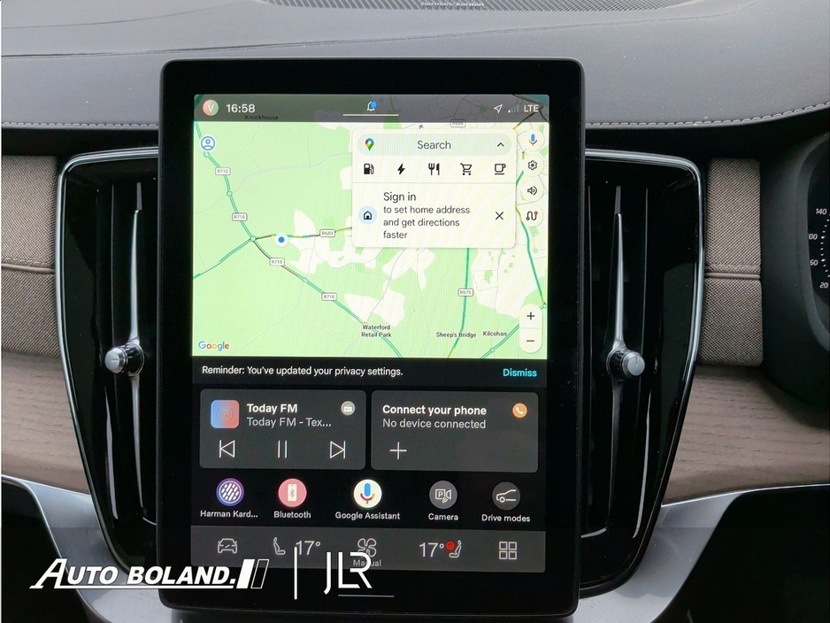 2025 Volvo XC90 - image 10