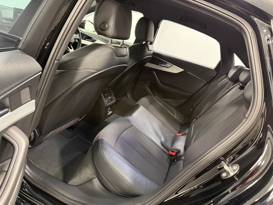 2017 Audi A4 - image 23