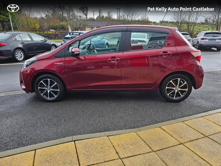 2018 Toyota Yaris - image 16