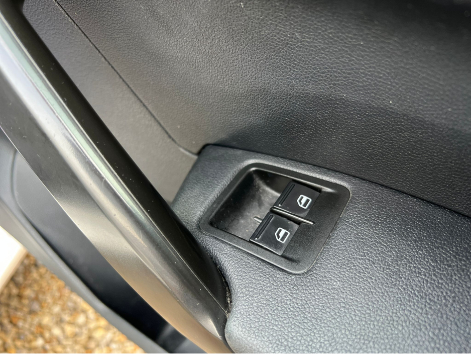 2018 Volkswagen Caddy ==MAXI LWB//NEW DOE//TWIN SIDE LOADING DOORS// €8,950