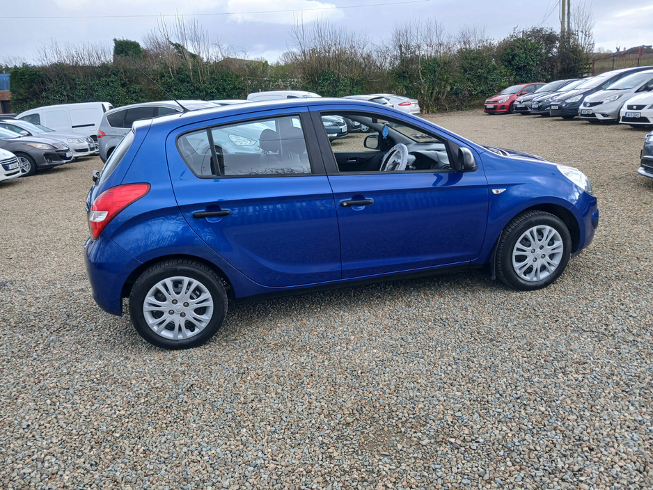 2009 Hyundai i20 - image 6