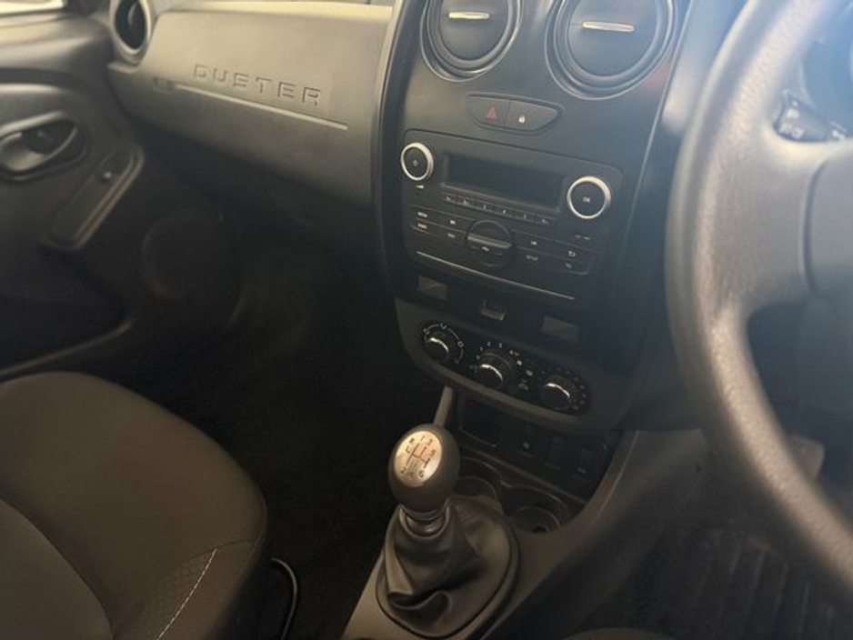 2017 Dacia Duster - image 9