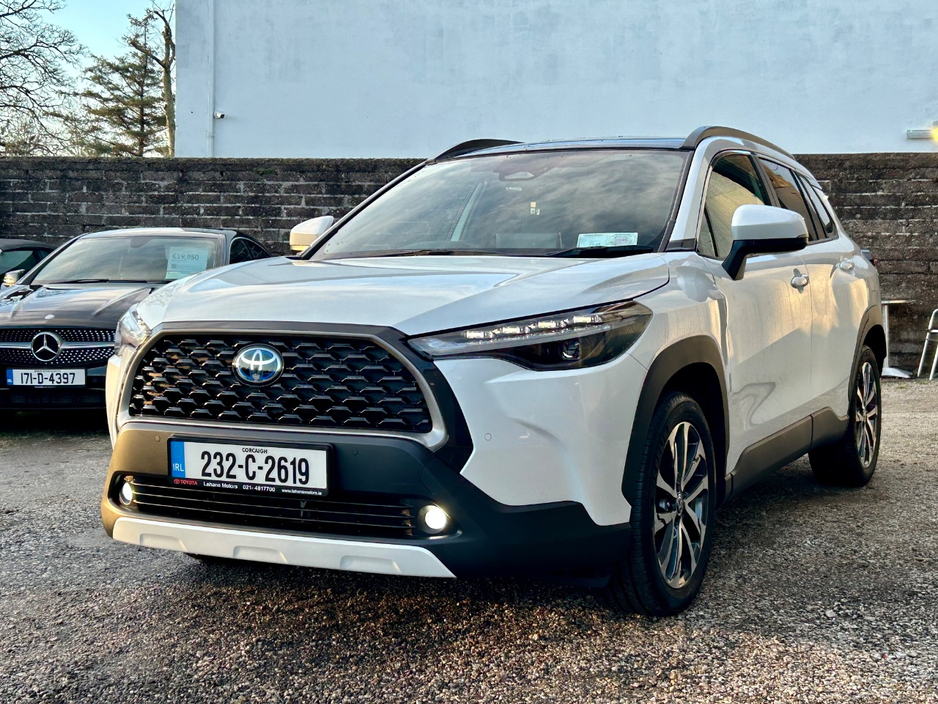 2023 Toyota Corolla Cross - image 8