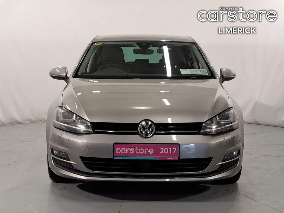 2017 Volkswagen Golf - image 8