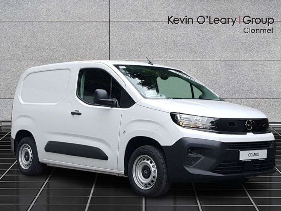 2026 Opel Combo COMBO 19 KOMF L1H1-1.5 100BHP D €20,995