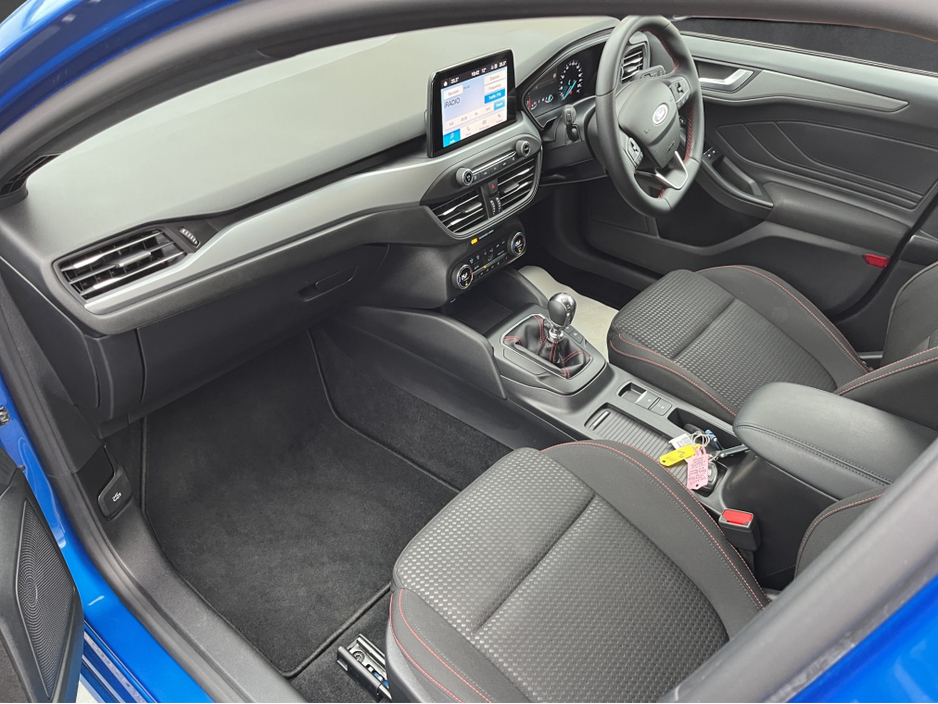 2023 Ford Focus - image 18