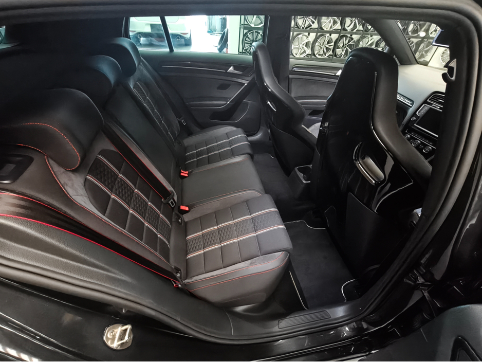 2016 Volkswagen Golf GTI Clubsport Track Edition//LOW KMs €29,450