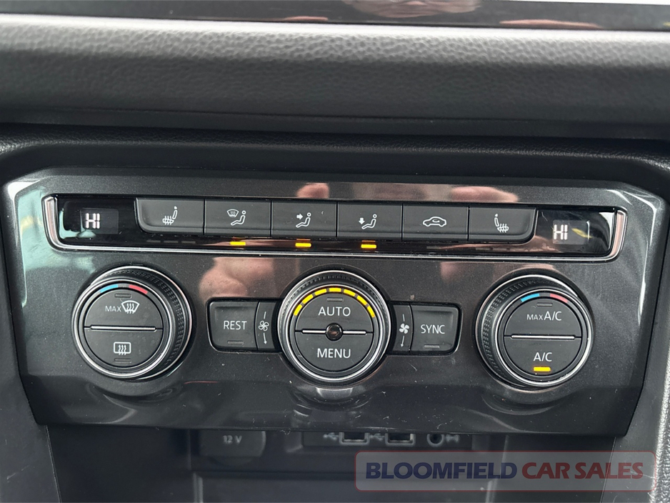 2018 Volkswagen Tiguan 4 MOTION R-LINE , DSG // IMMACULATE €29,950