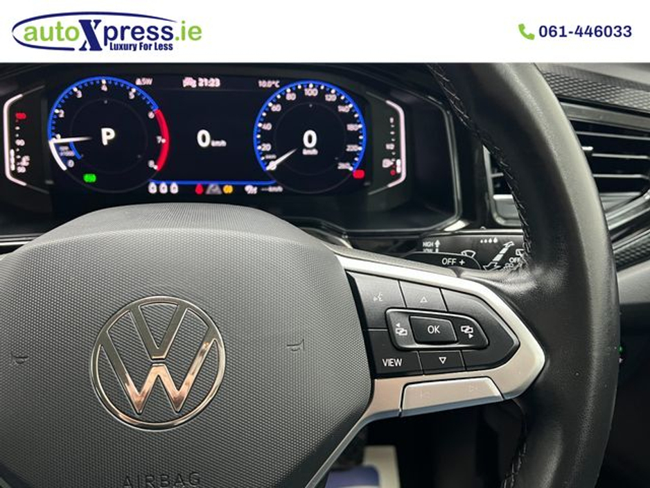 2023 Volkswagen Polo - image 33