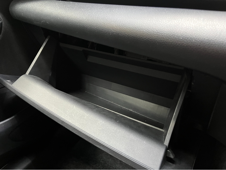 2020 Toyota Yaris - image 14