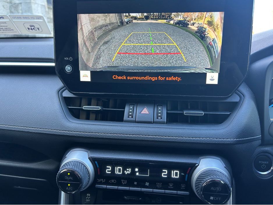 2024 Toyota Rav4 - image 8