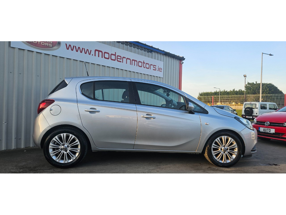 2015 Vauxhall Corsa - image 9