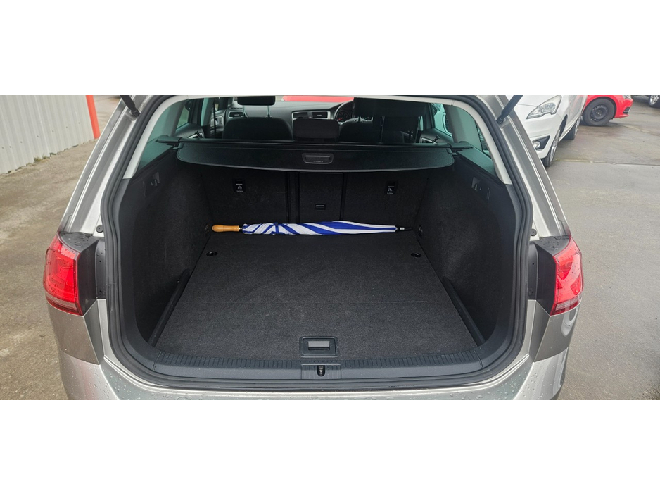 2017 Volkswagen Golf - image 28