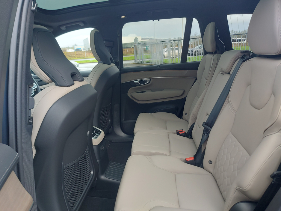 2026 Volvo XC90 T8 PHEV PLUS DARK AWD 5DR €99,950