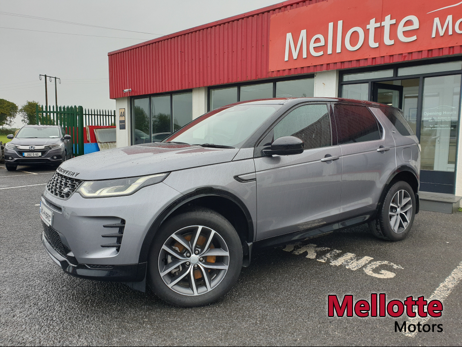 2024 Land Rover Discovery Sport - image 2